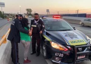 MUJER AUXILIADA