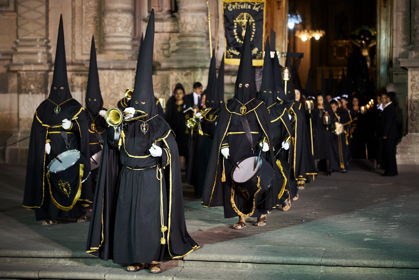 Procesión_del_silencio_-_SLP_(12)