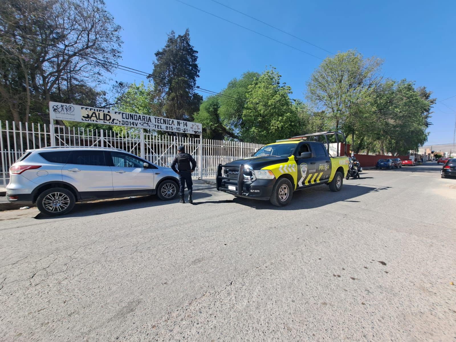 policía municipal escuelas