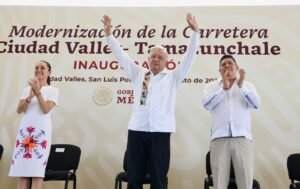 AMLO, Sheimbaum, gallardo